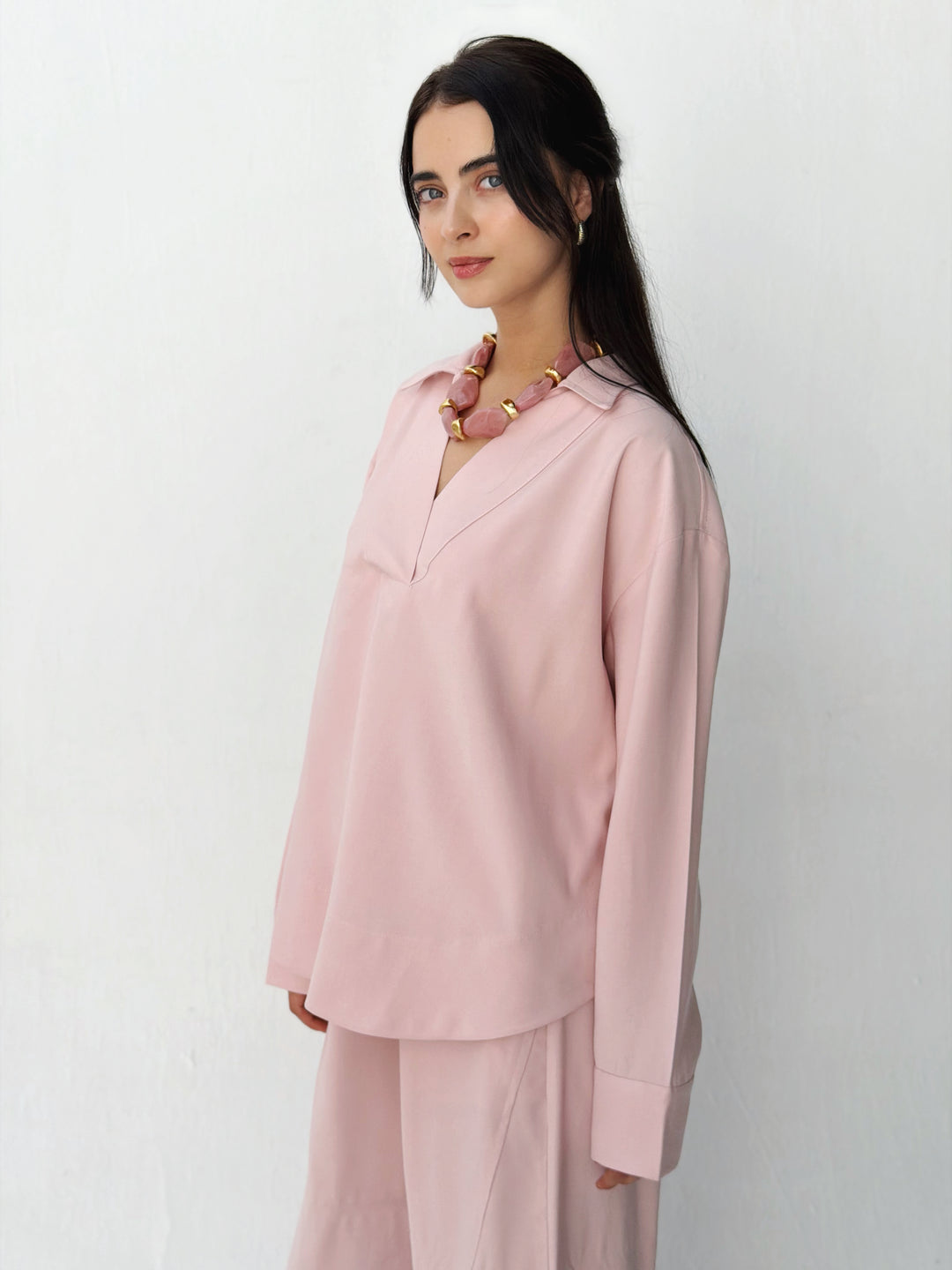 Ease set in rose