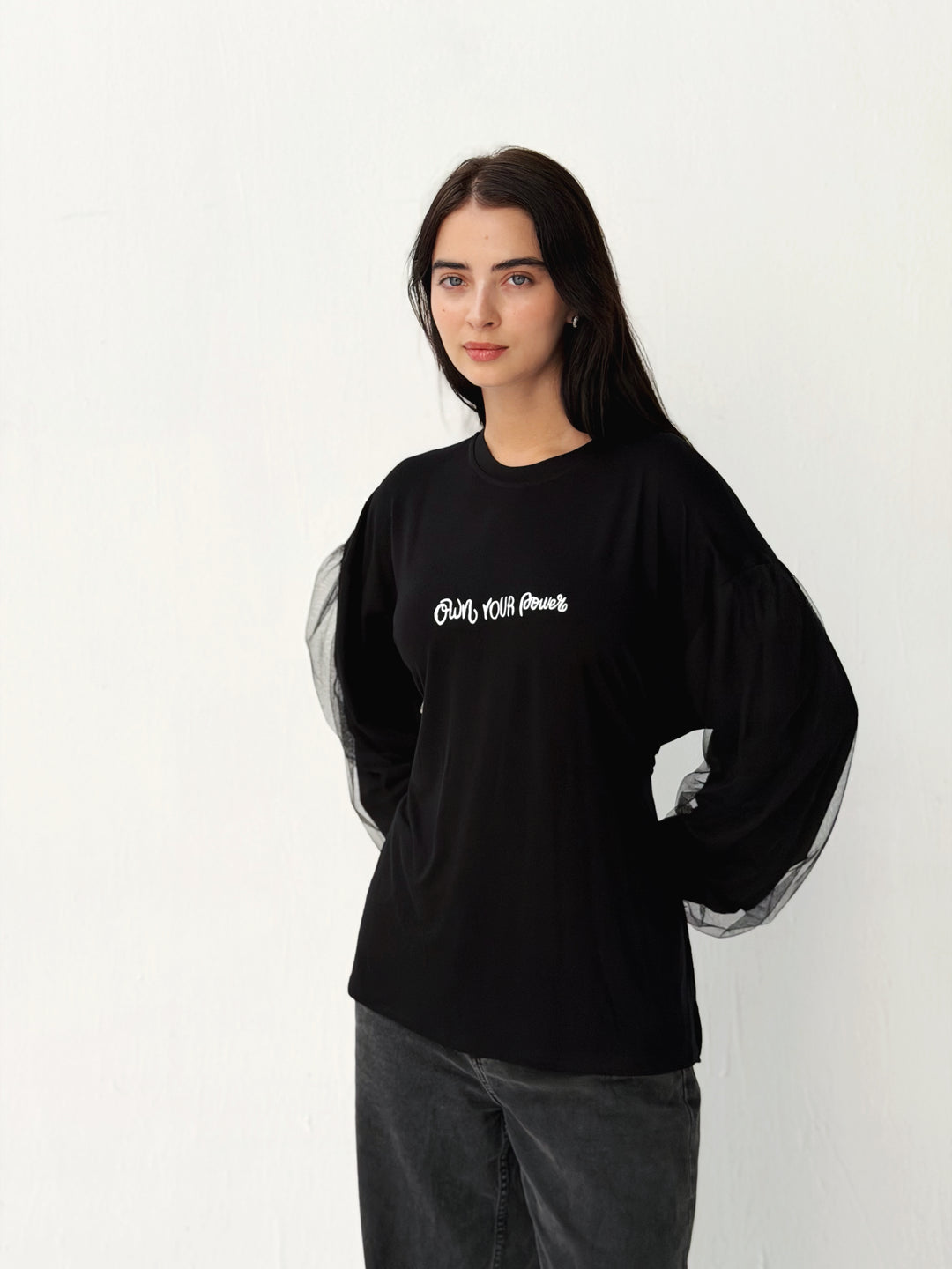 Sleeves Top with toul in black