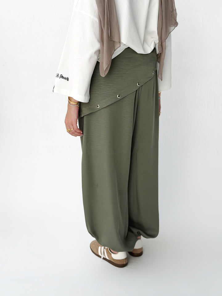 Flow pants in olive oil