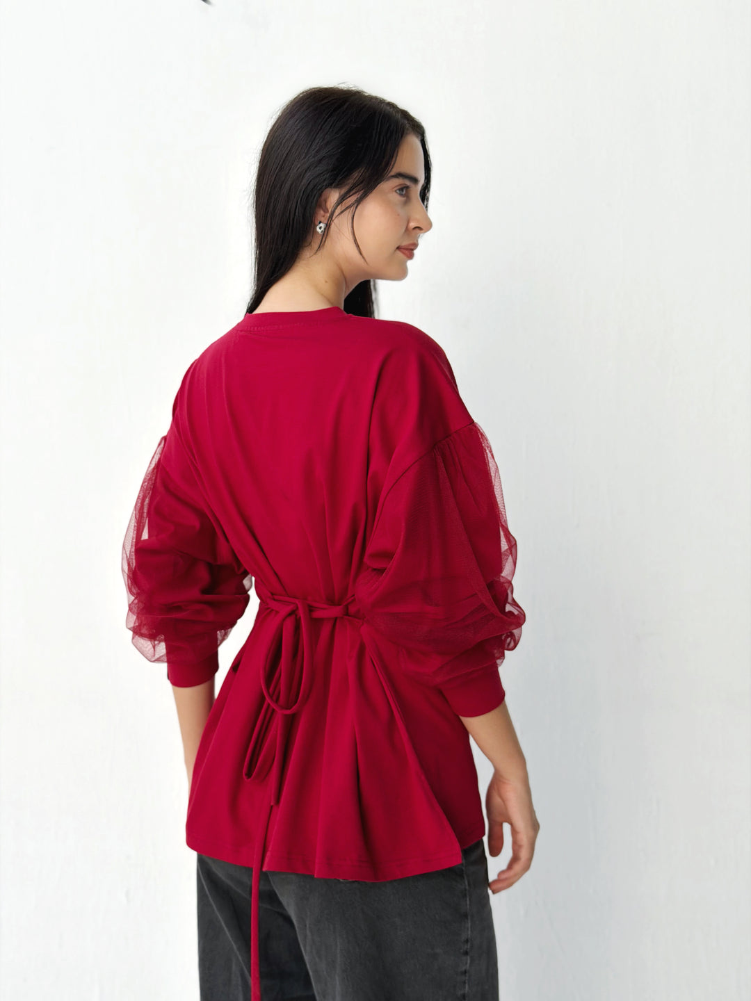 Sleeves Top with toul in red