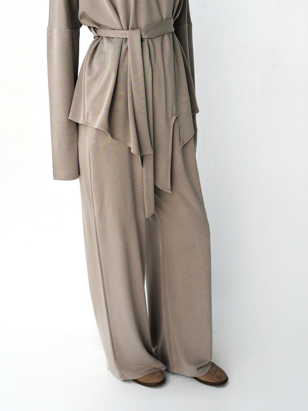 Flow set in beige