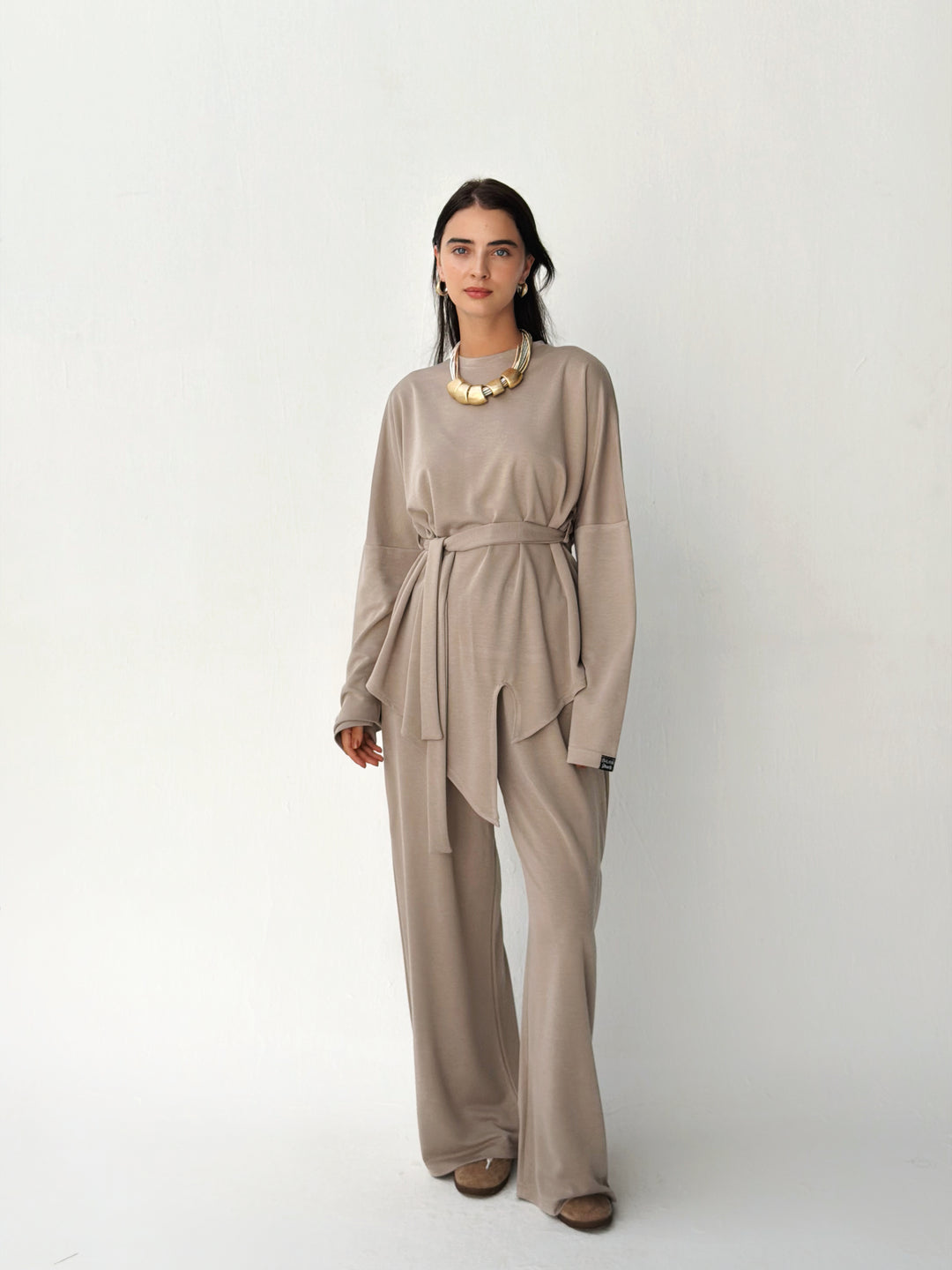 Flow set in beige