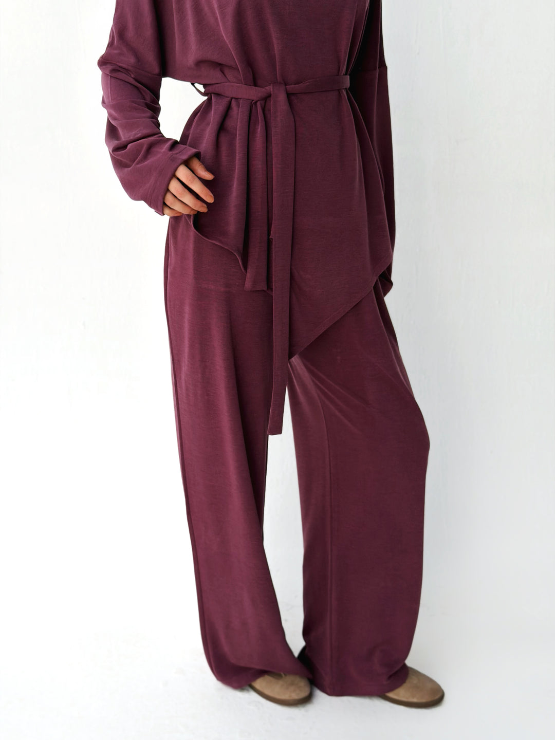 Flow set in burgundy