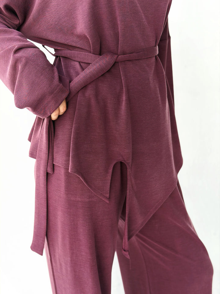 Flow set in burgundy