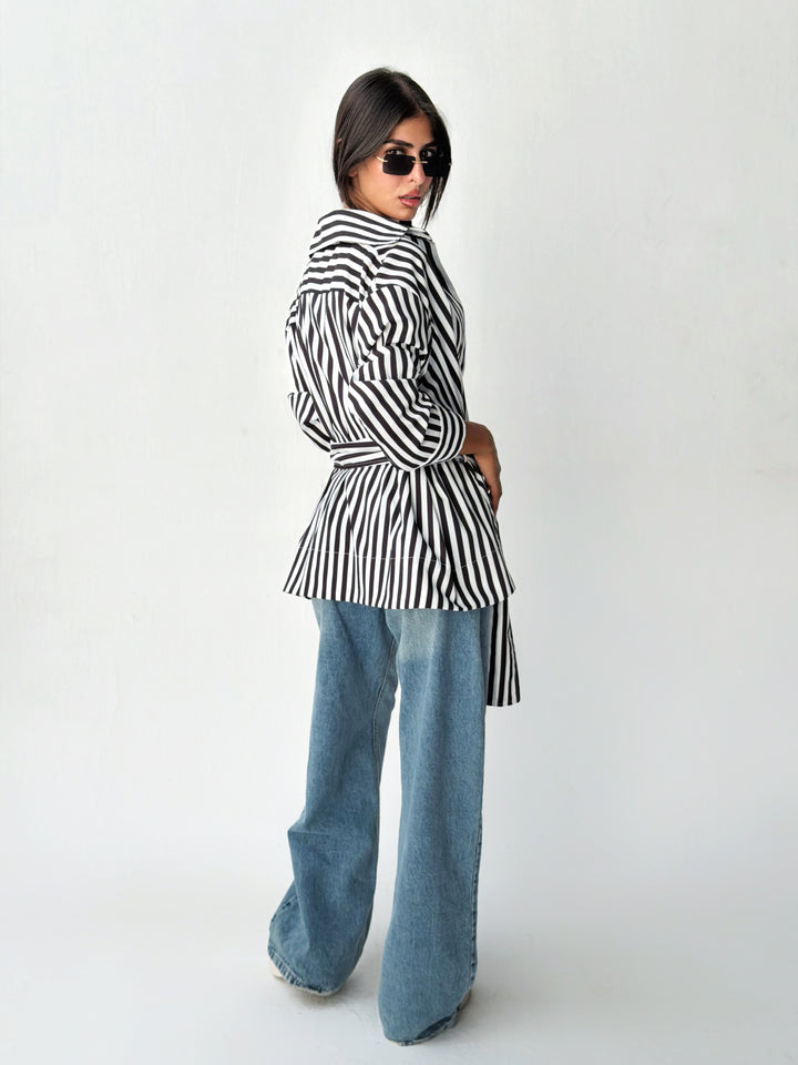 Summer striped shirt in black