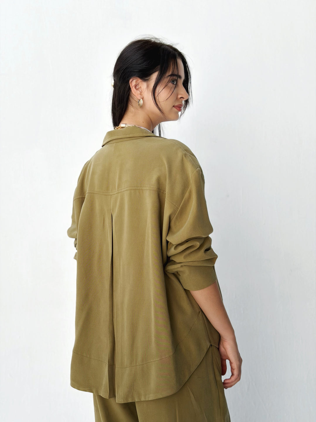 Ease set in lemon green