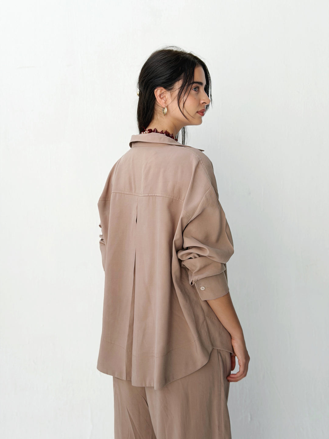 Ease set in beige