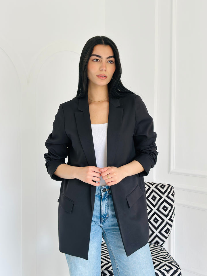 Ruffled Blazer in black