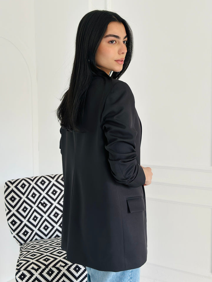 Ruffled Blazer in black