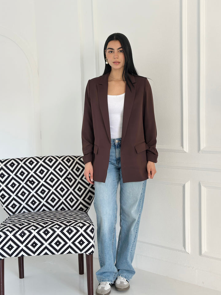 Ruffled blazer in chocolate