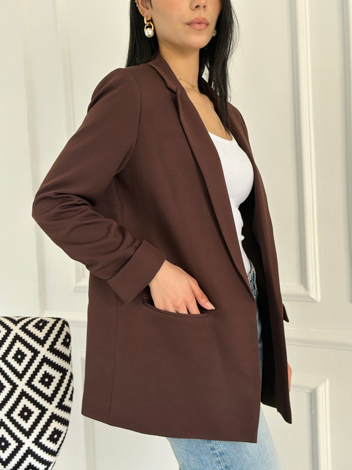 Ruffled blazer in chocolate
