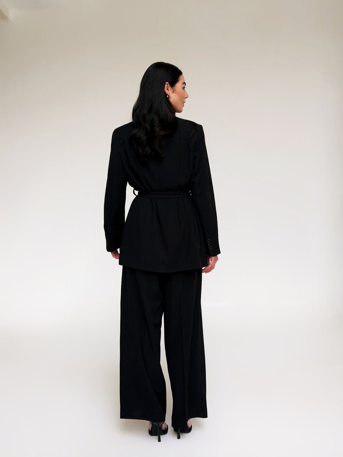 Elegant suit in Black