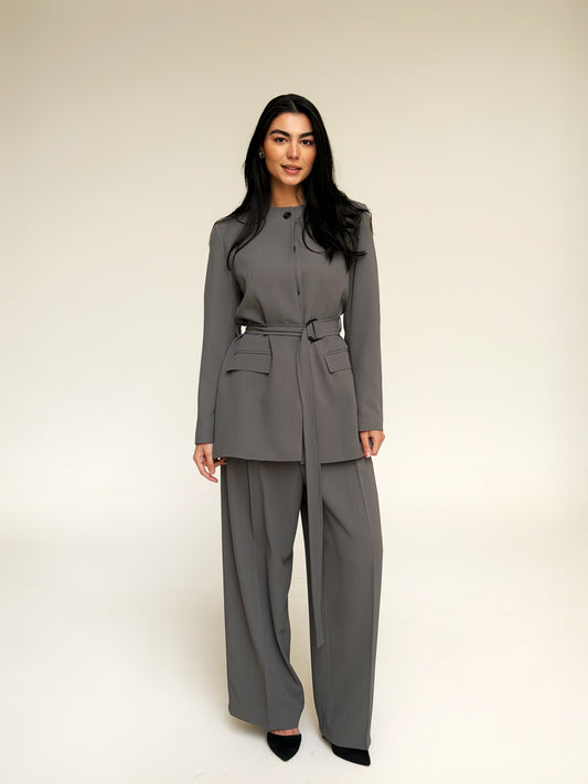 Elegant suit in Gray