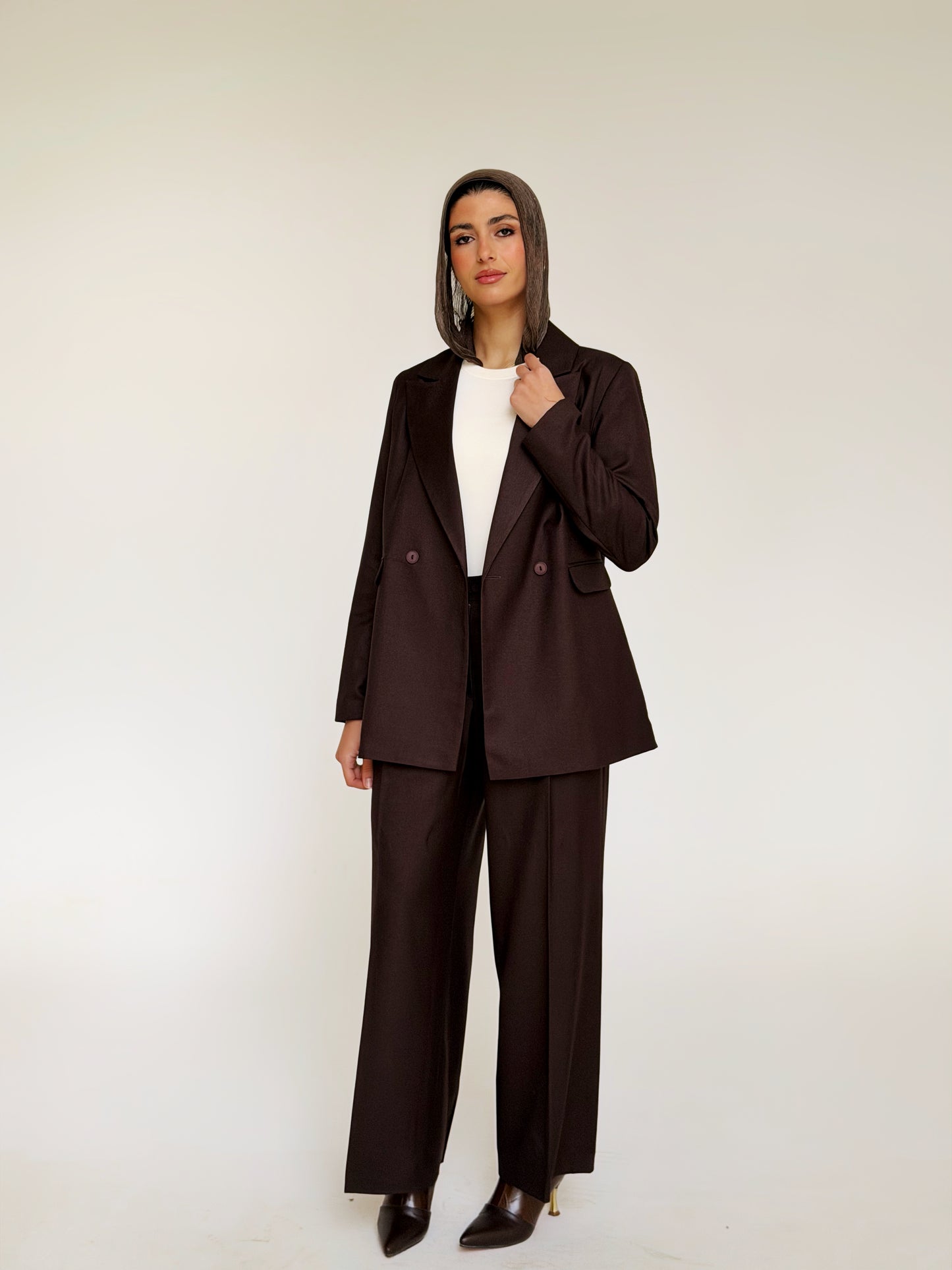 The Tailored Pants in Brown