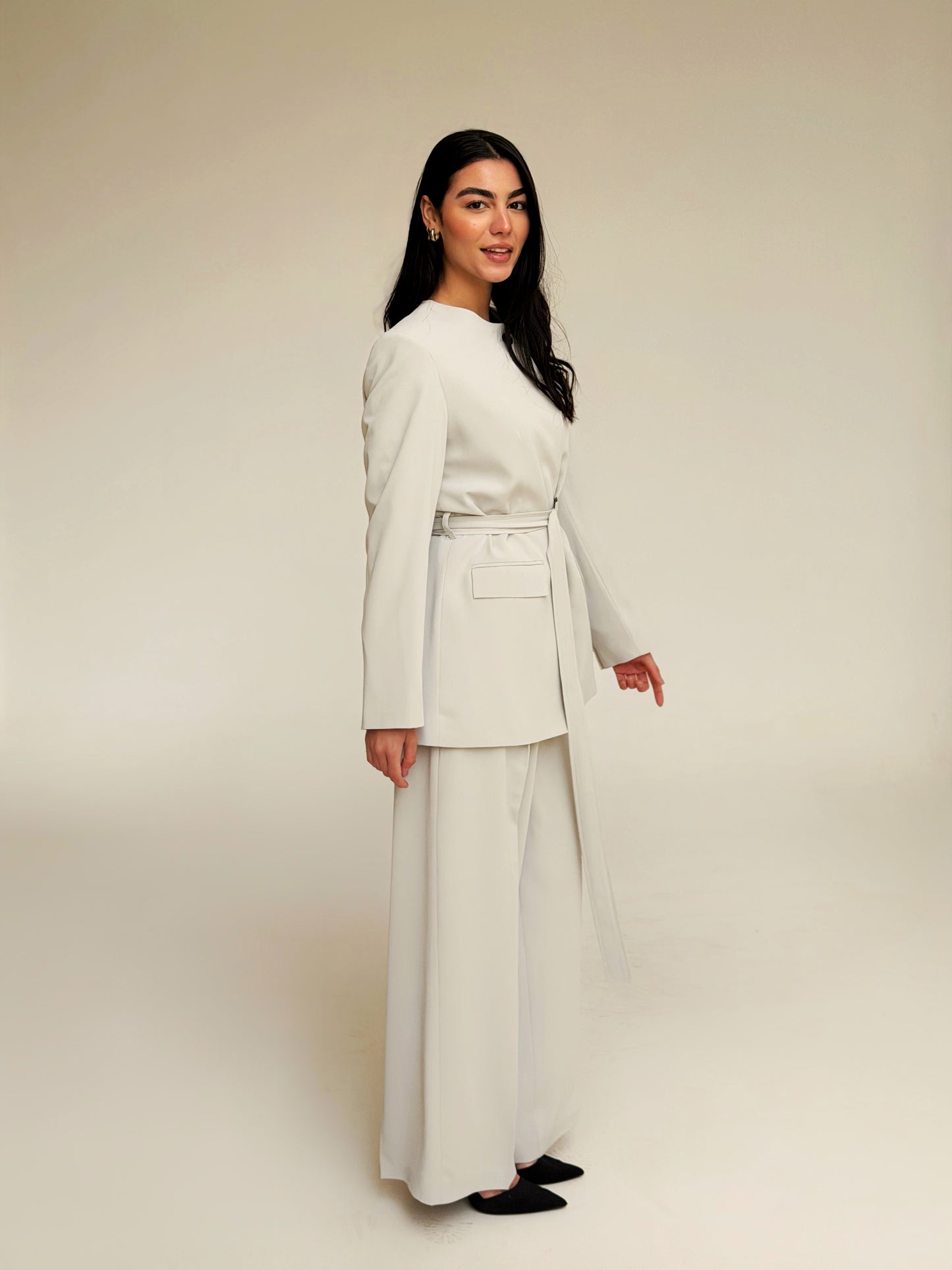 Elegant suit in Cream