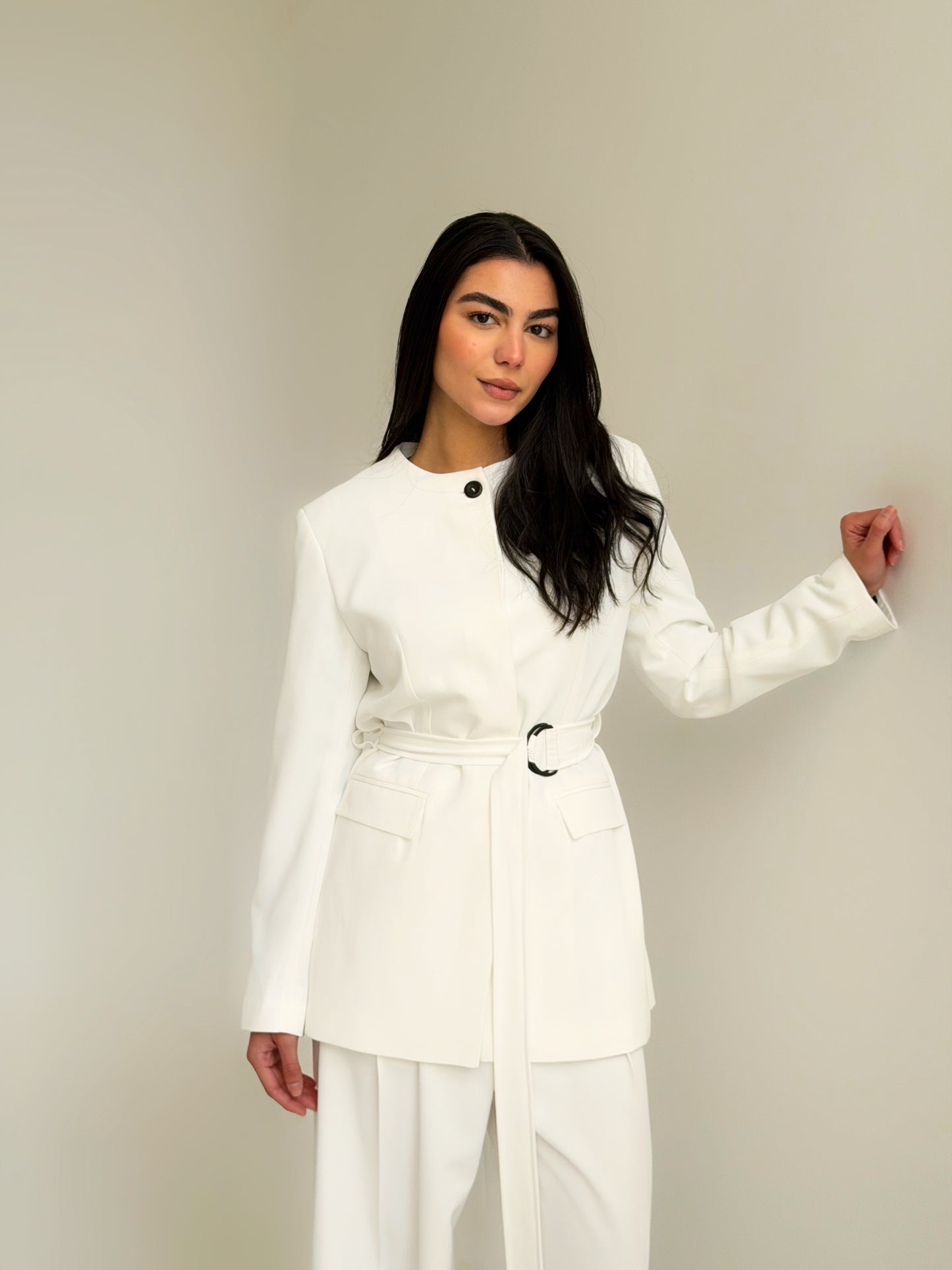 Elegant suit in Off white