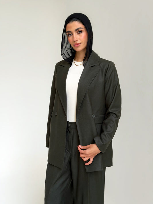 The Tailored Relaxed Blazer In Olive
