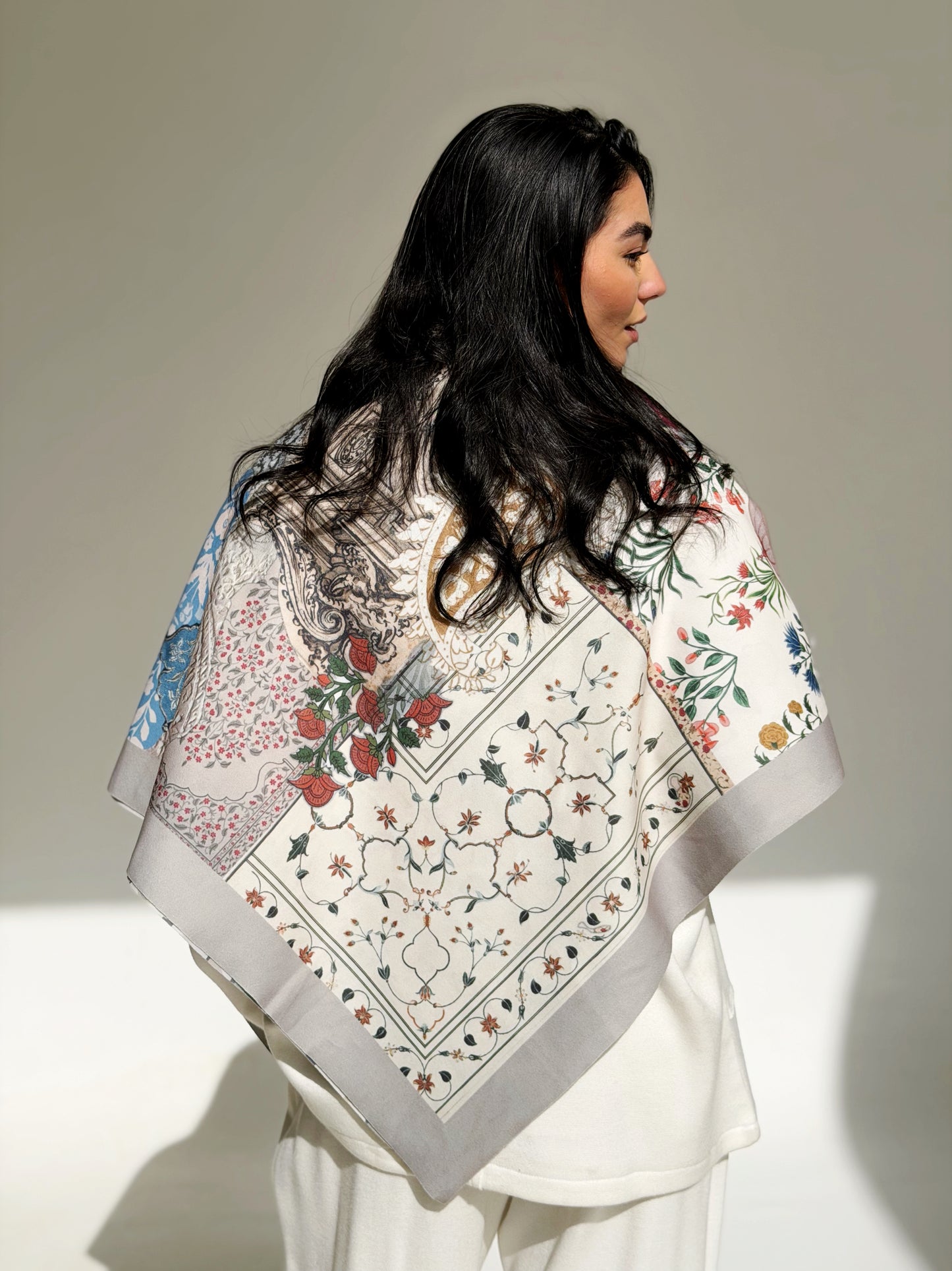 Aura Wool Scarf Square