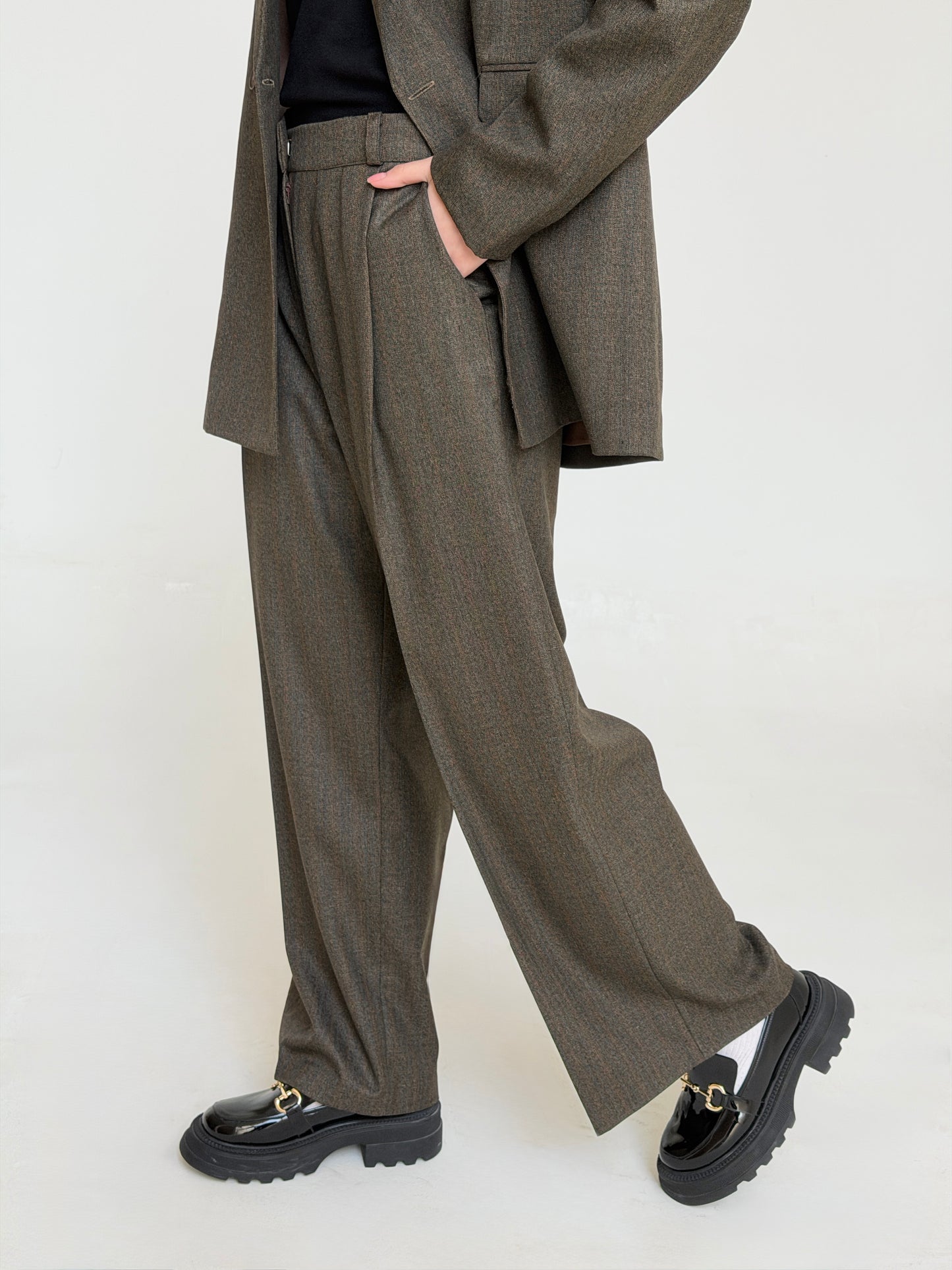 The Tailored Striped Pants in Brown