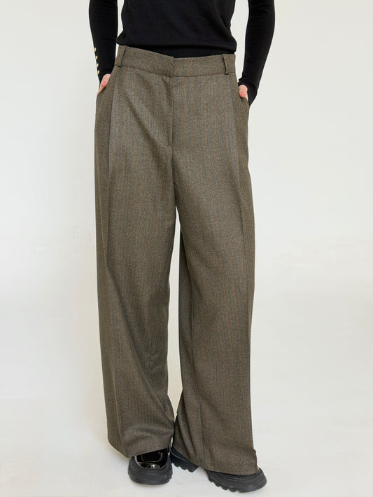 The Tailored Striped Pants in Brown