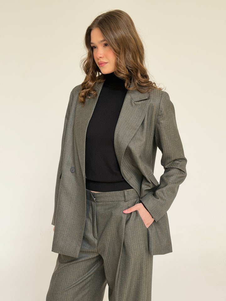 The Tailored Striped blazer  in cafe