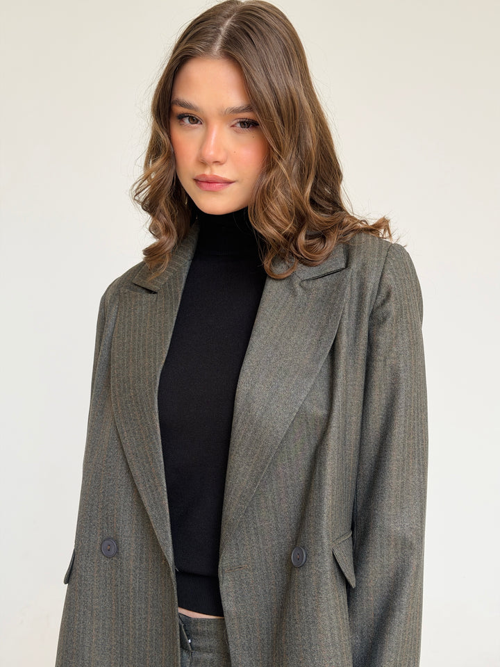 The Tailored Striped blazer  in cafe