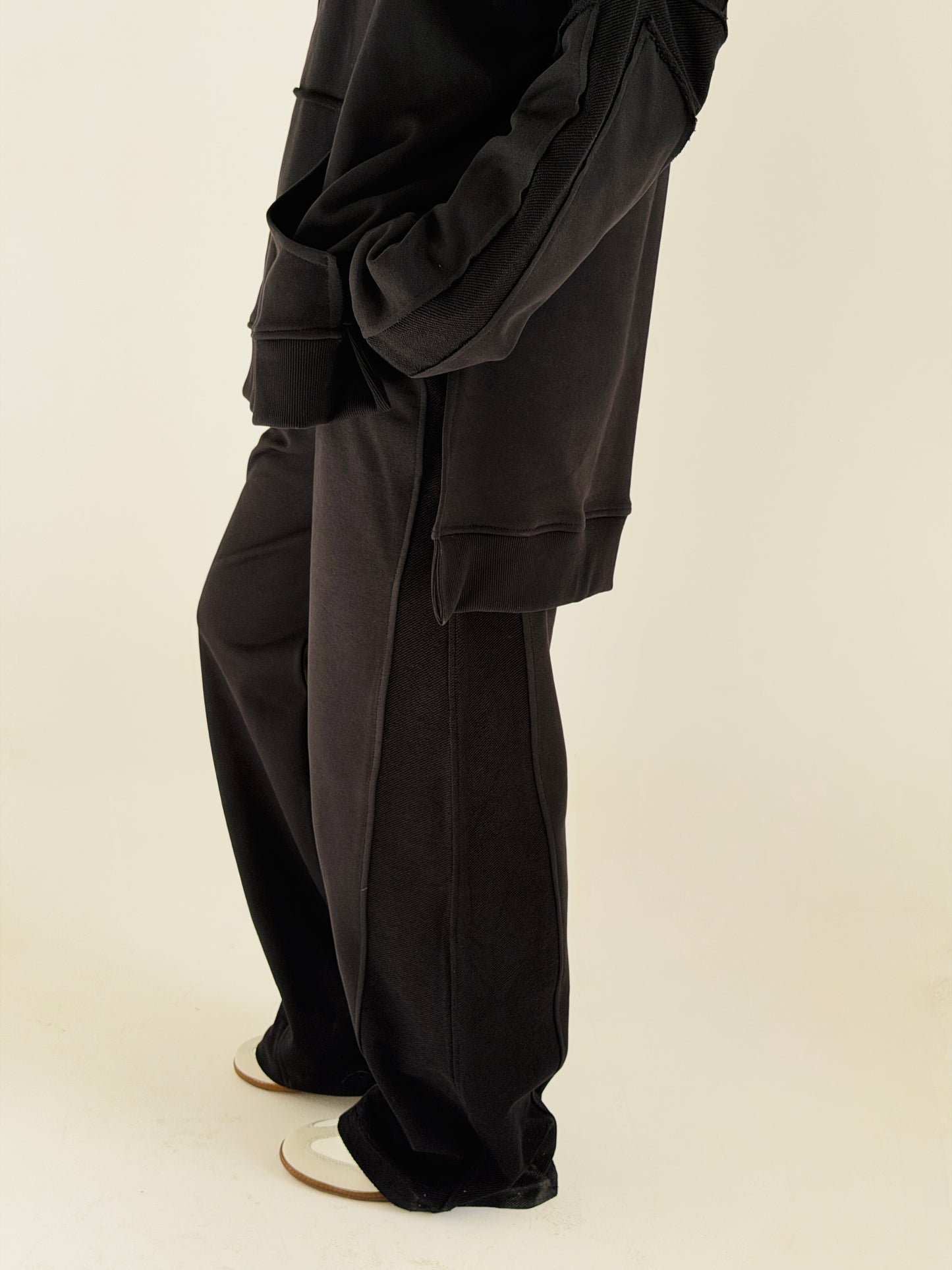 Daily Go set In Black