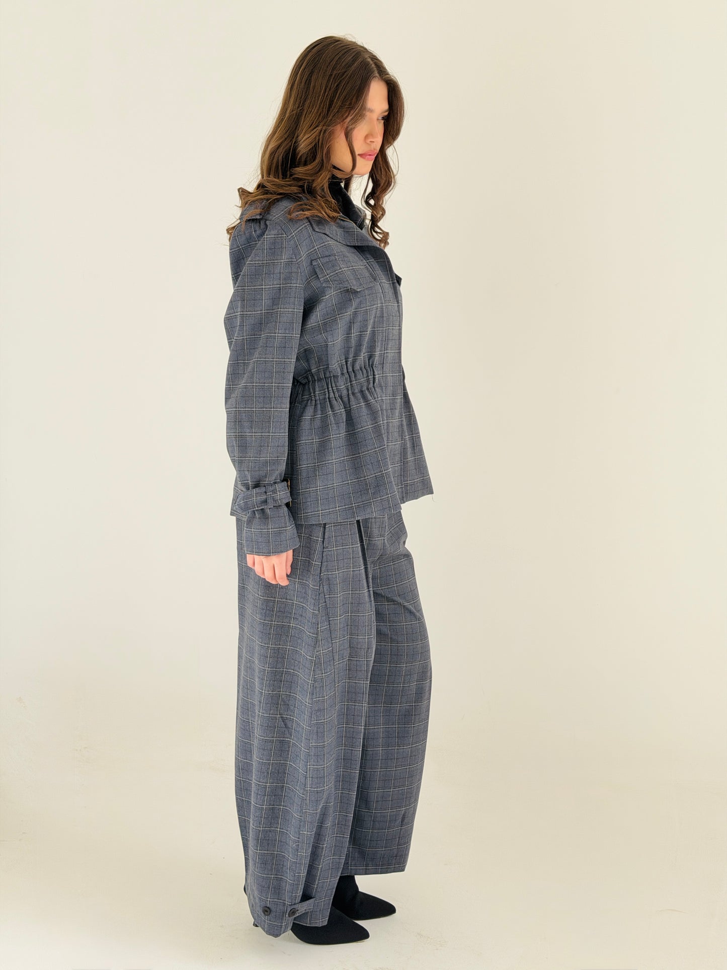 Checkered suit in blue