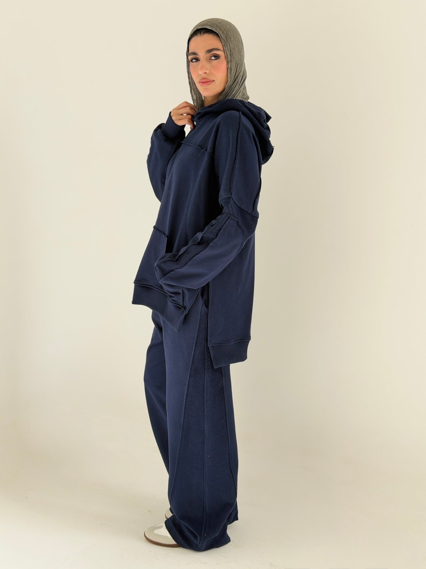 Daily Go set In Navy Blue