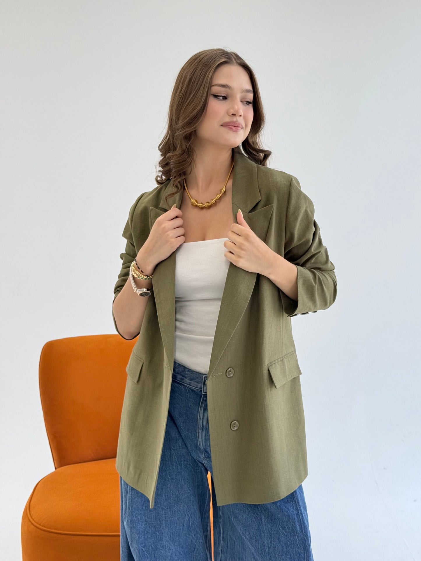 Linen Blazer in olive