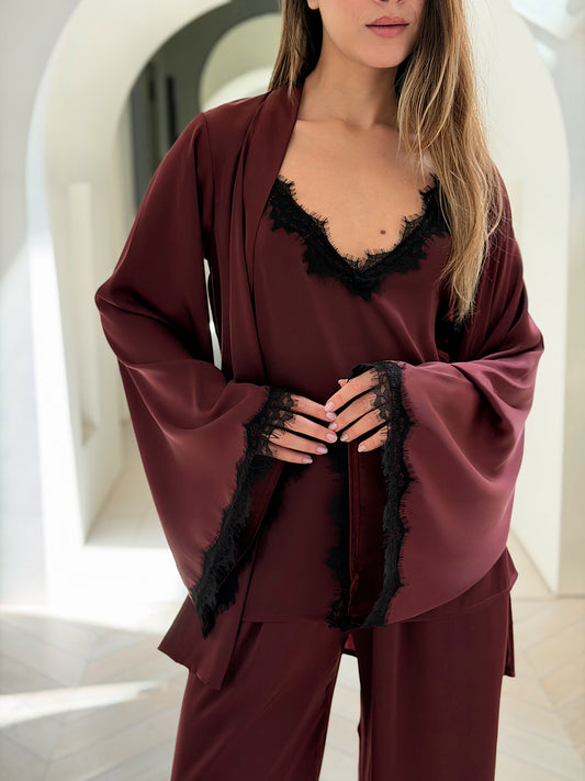 Self love satin/ Dream lace in burgundy