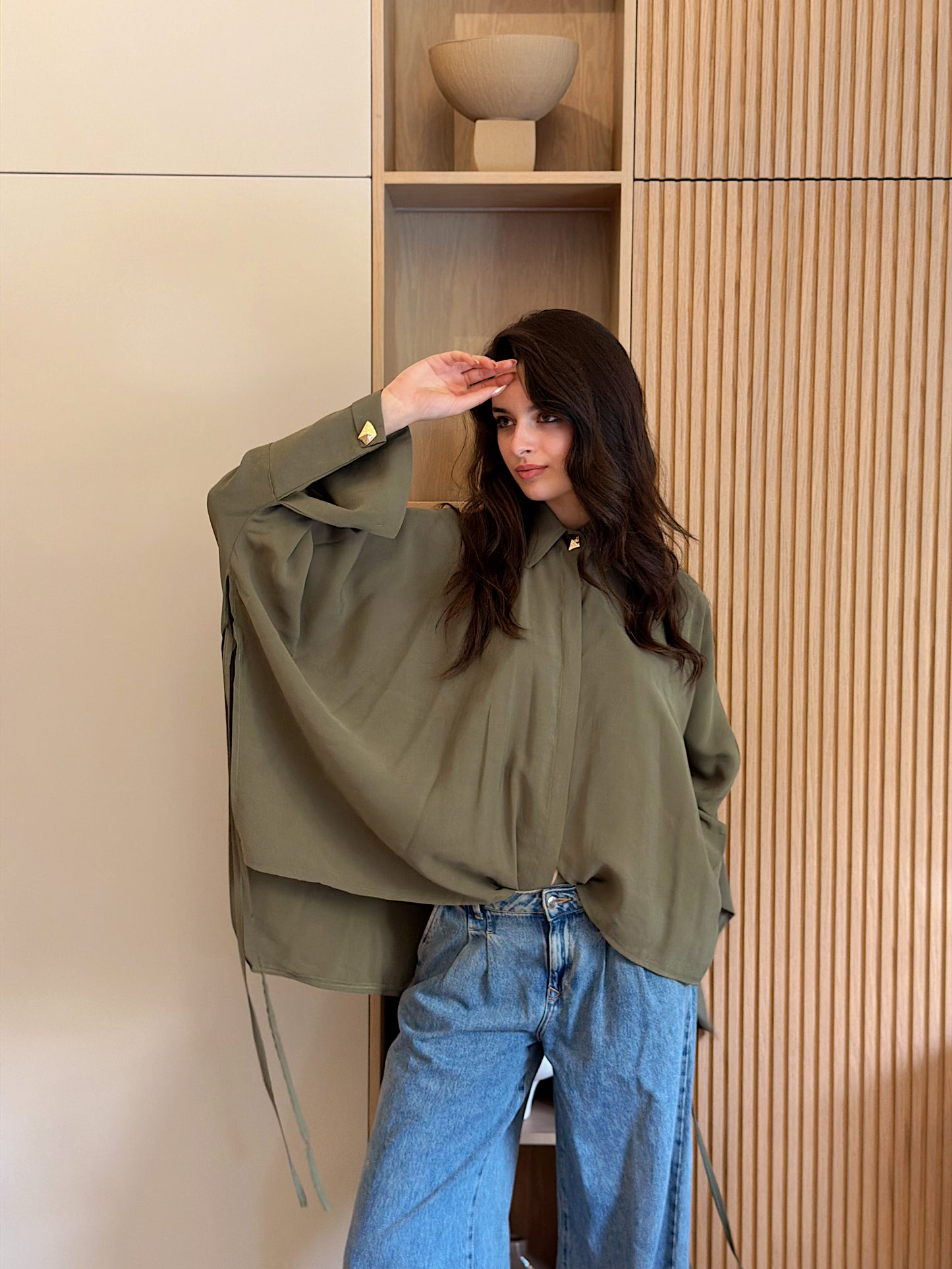Effortless Flow blouse in olive