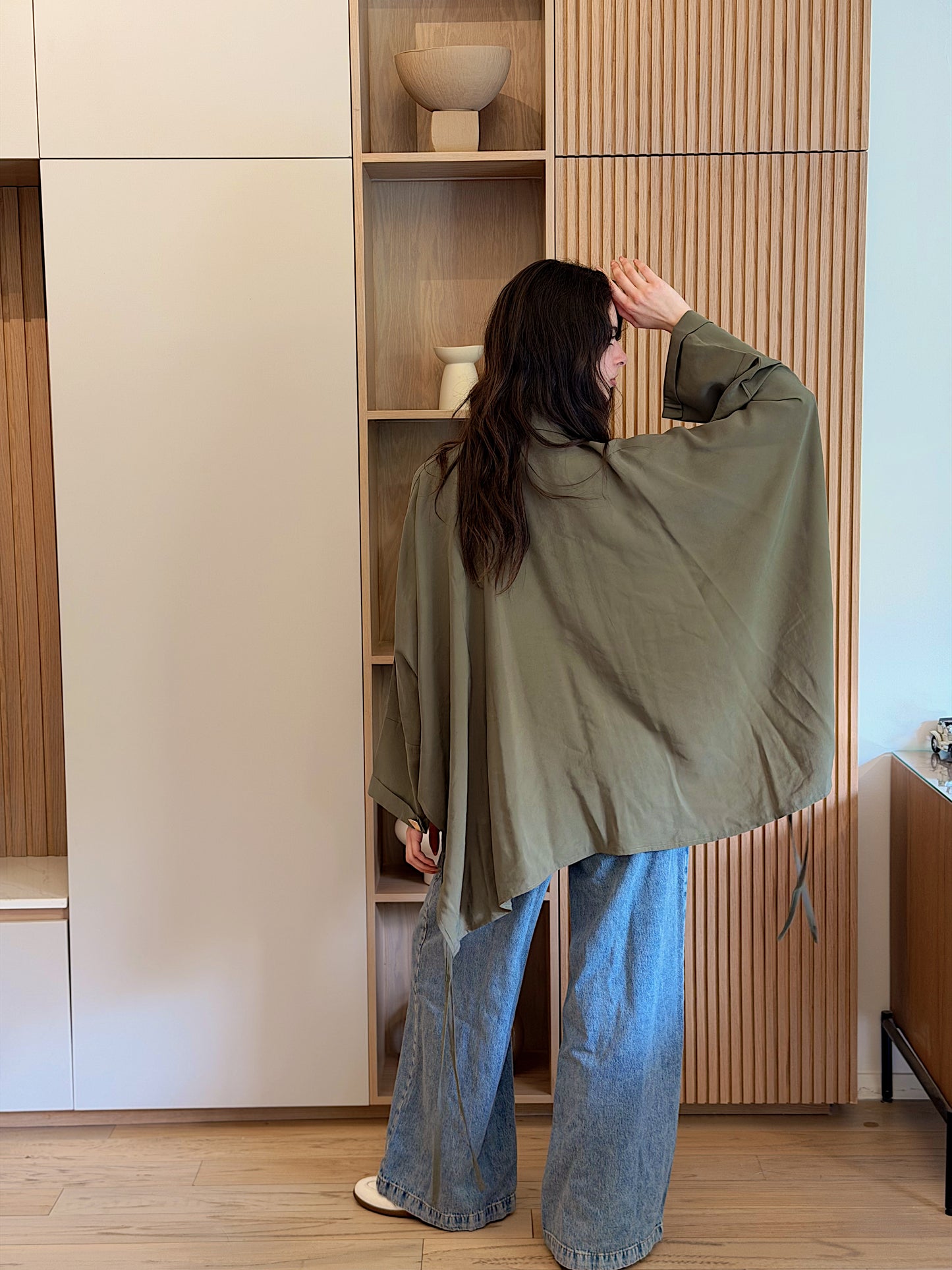 Effortless Flow blouse in olive