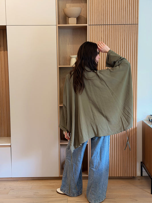 Effortless Flow blouse in olive