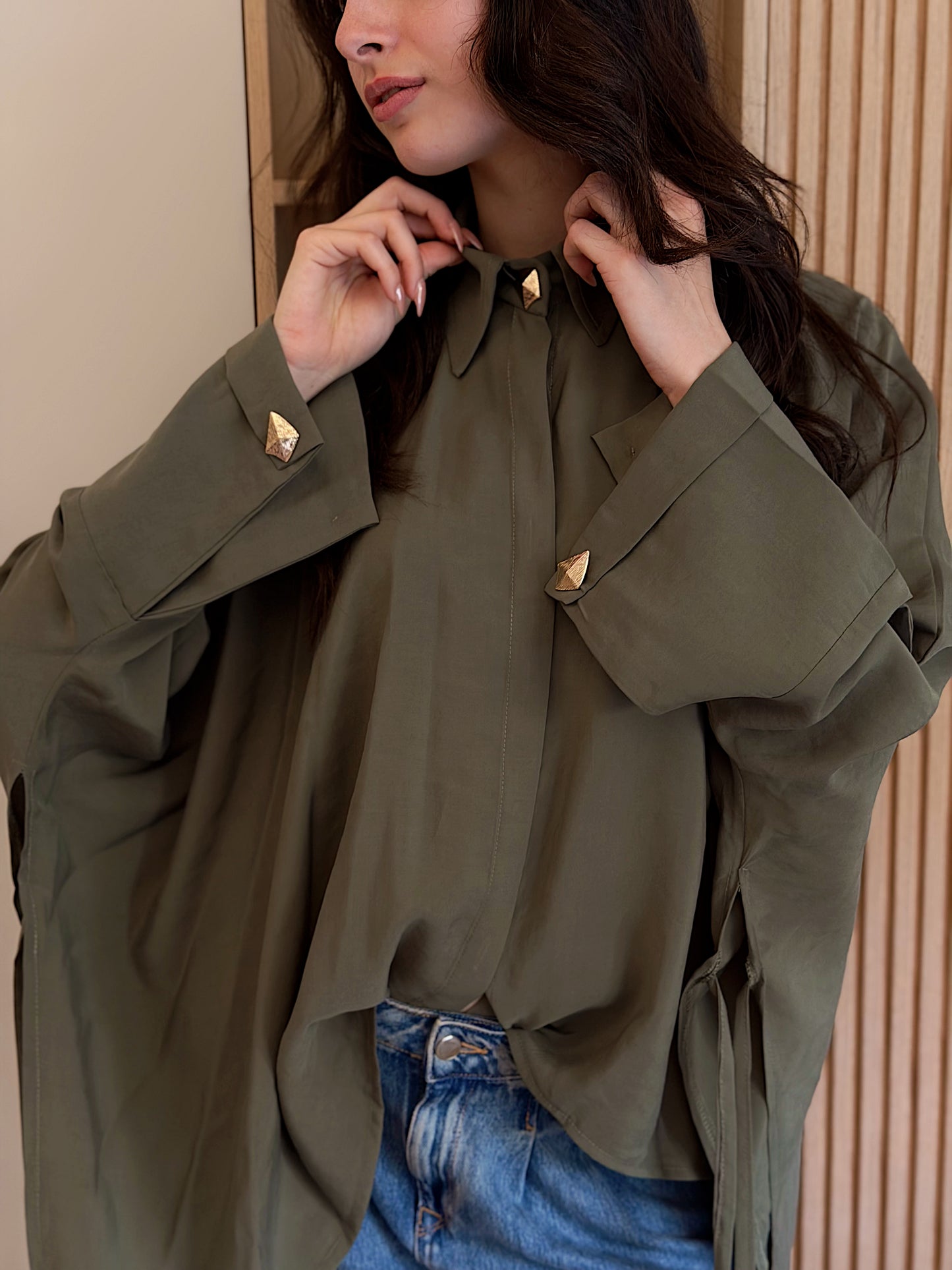 Effortless Flow blouse in olive