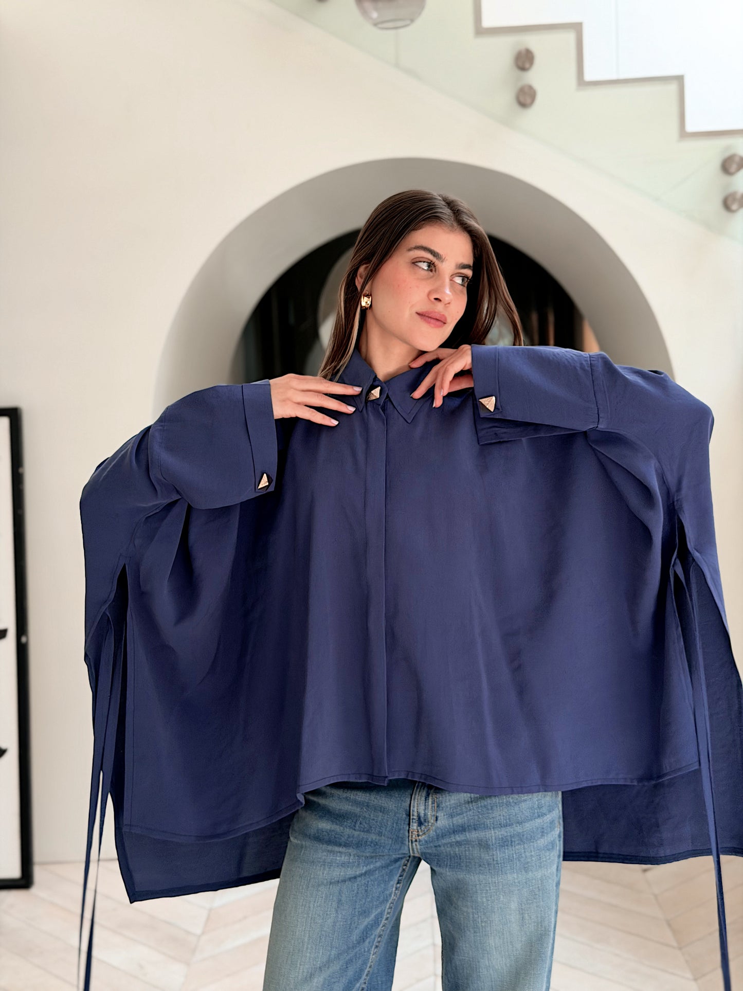 Effortless Flow blouse in Navy blue