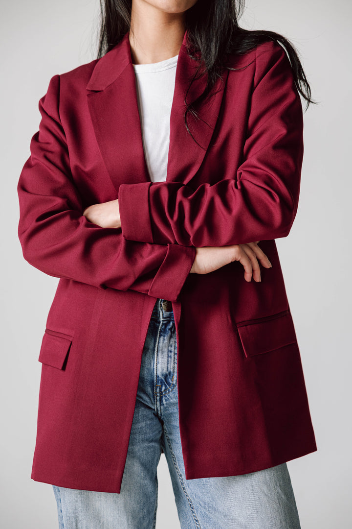 Ruffles blazer in Dark Red