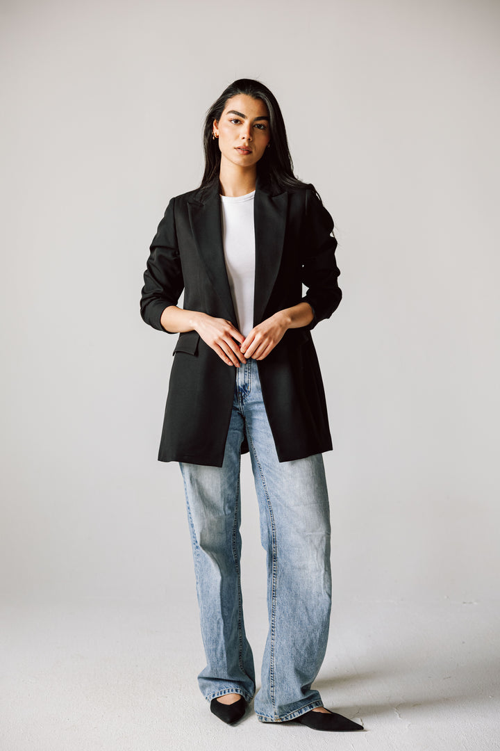 Ruffled Blazer in black