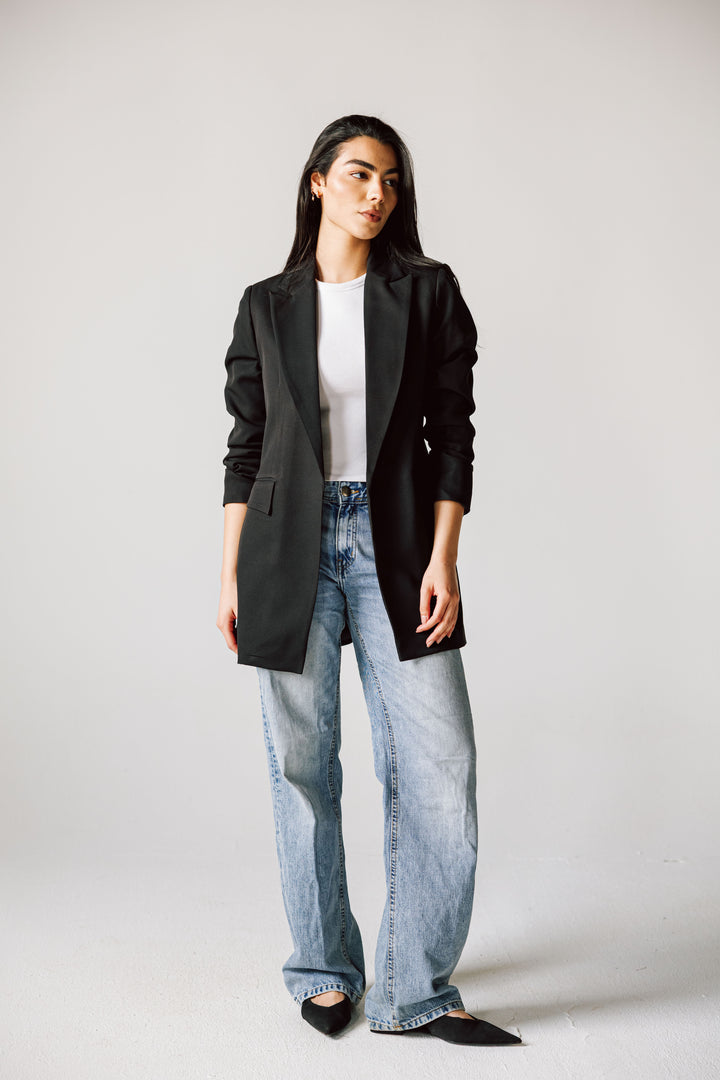 Ruffled Blazer in black