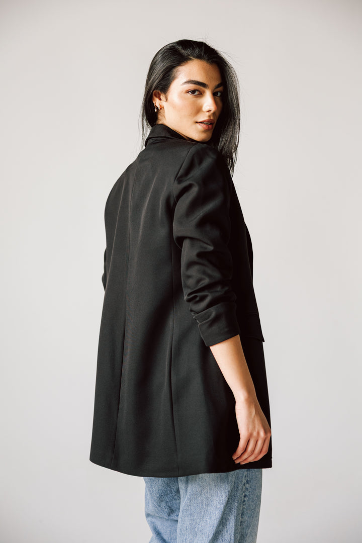 Ruffled Blazer in black