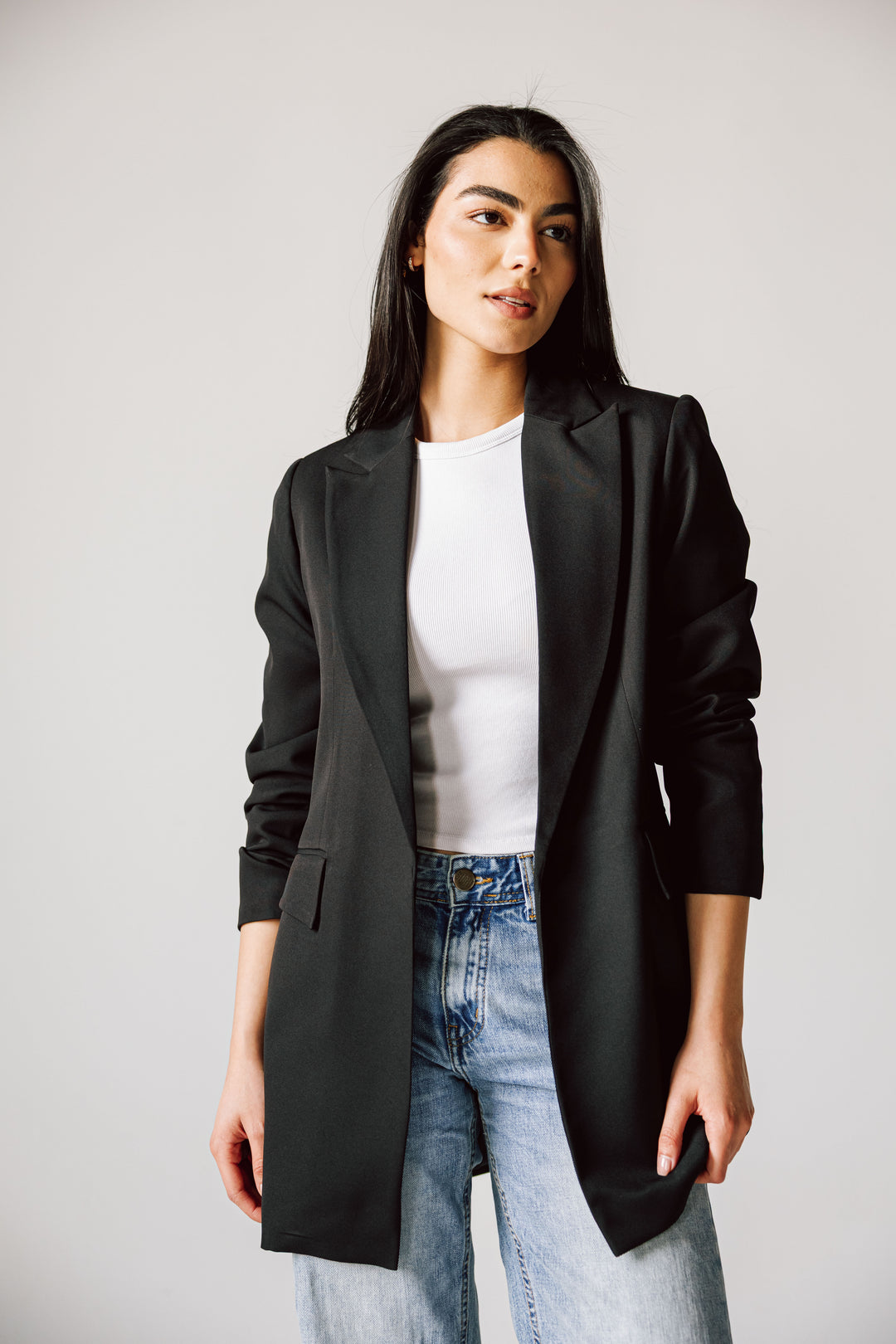 Ruffled Blazer in black