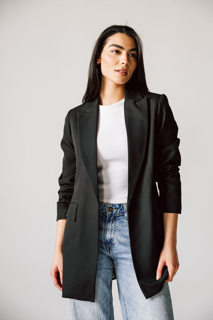 Ruffled Blazer in black