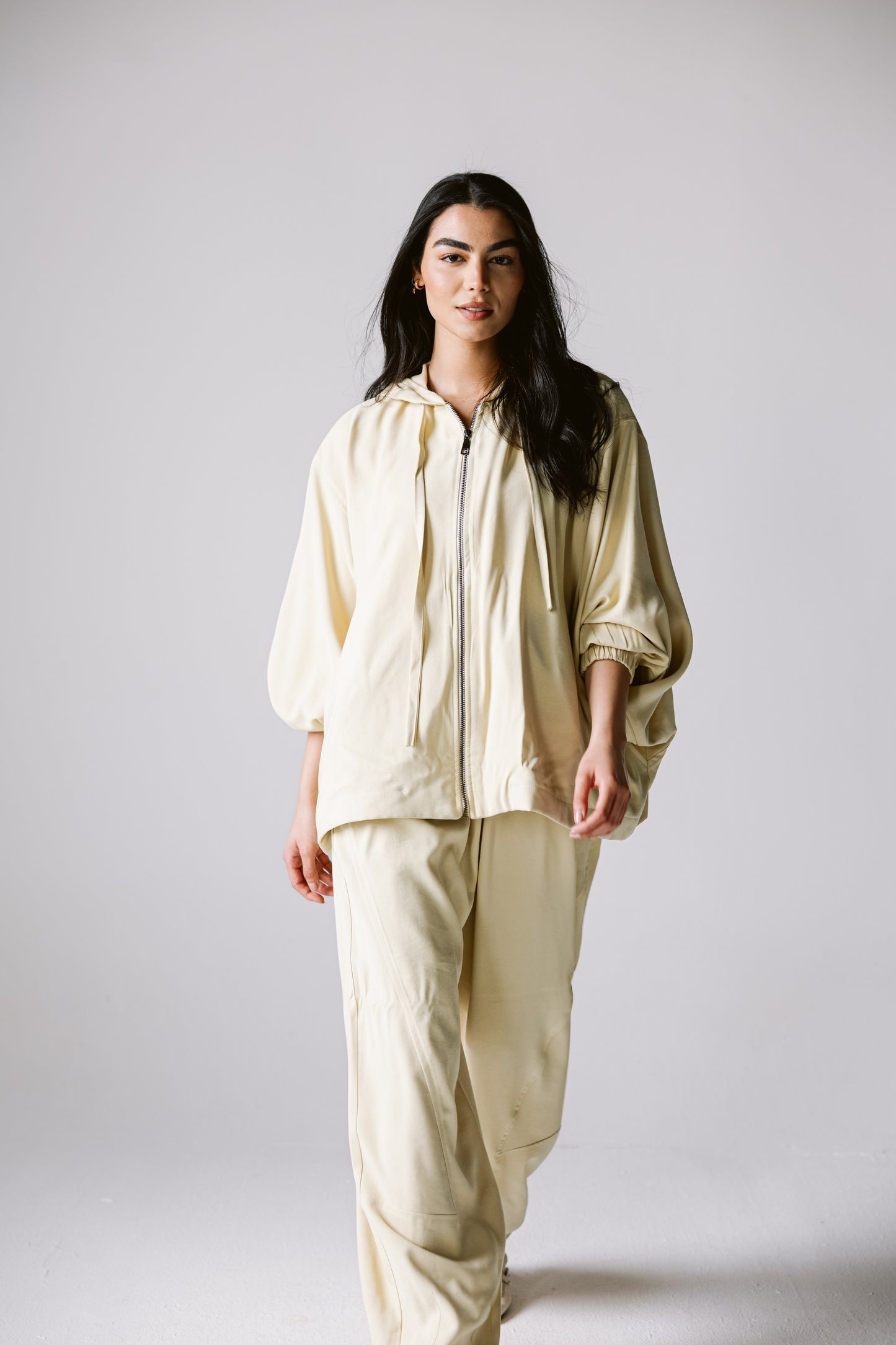 Off Duty set in Butter Yellow