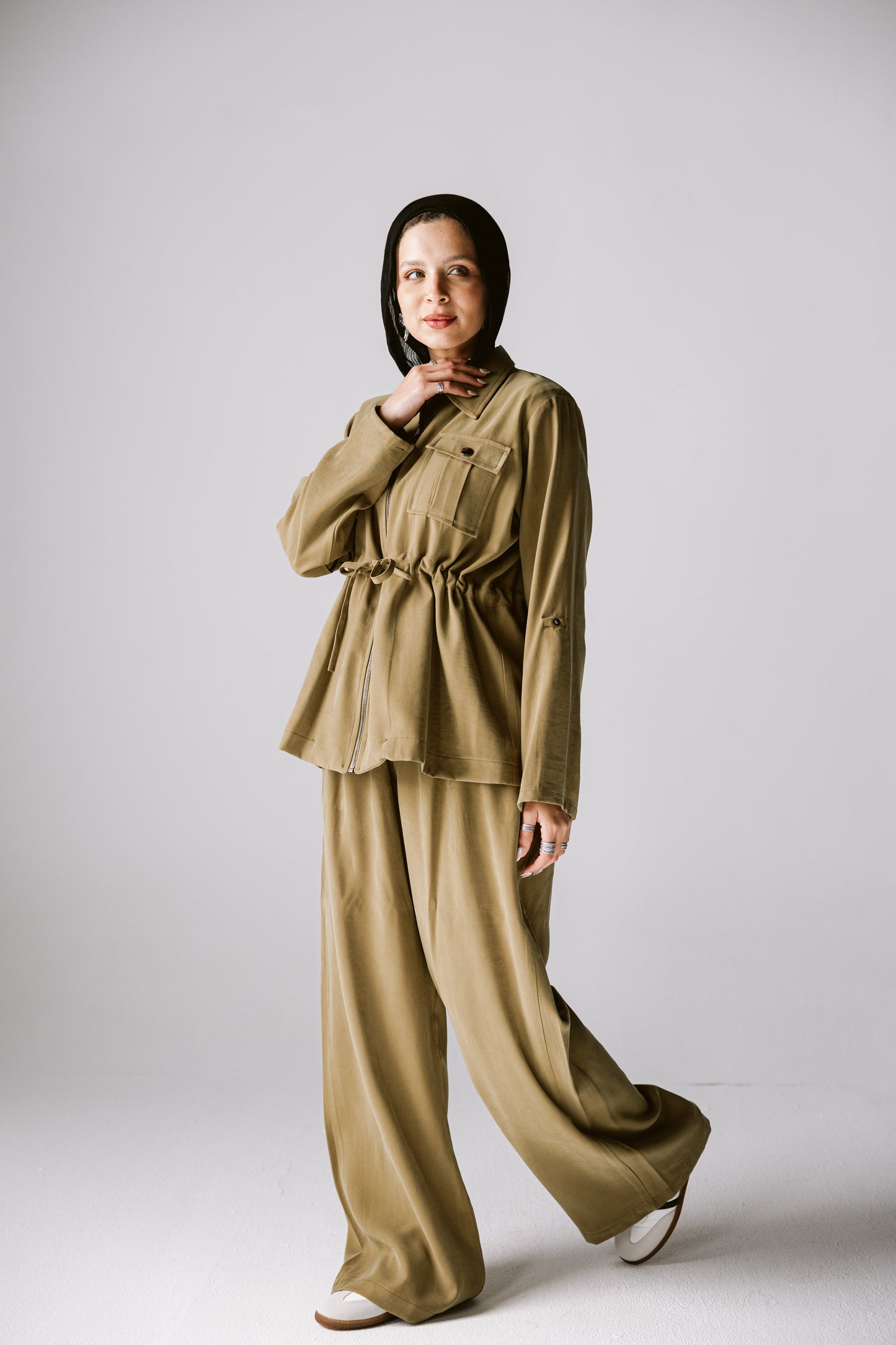 Light Bloom Set In Khaki Olive