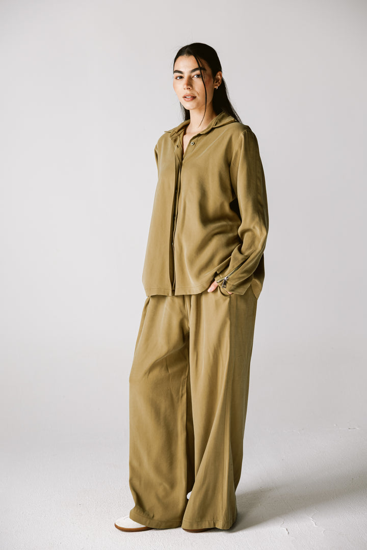 Back Zip Set In Khaki Olive