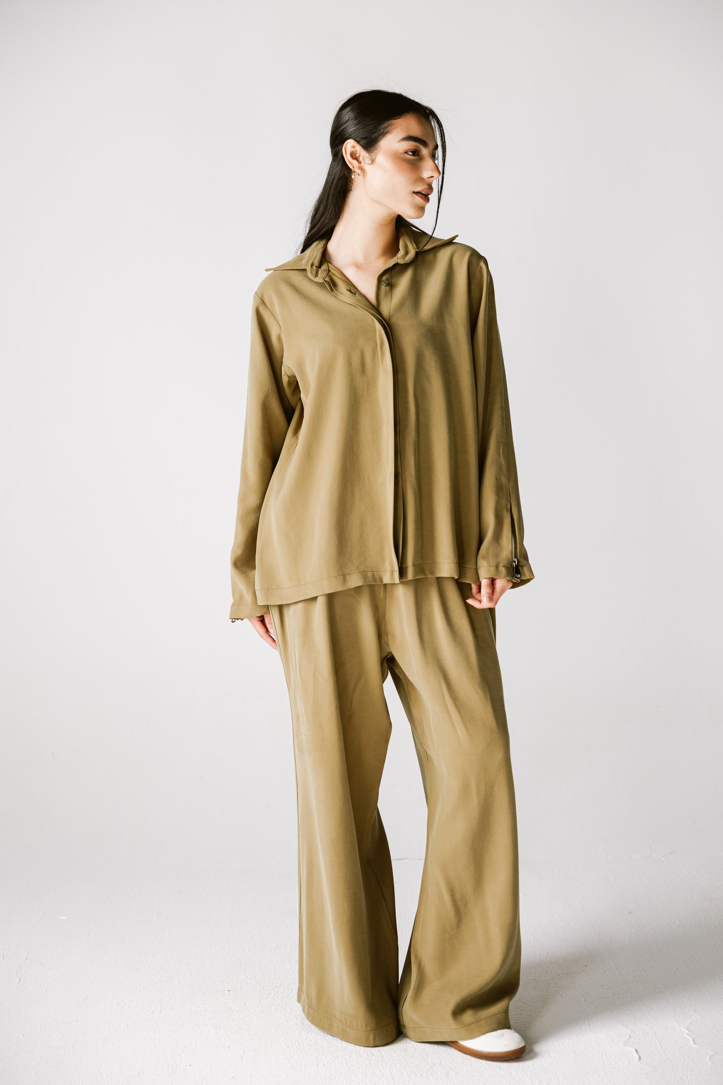 Back Zip Set In Khaki Olive