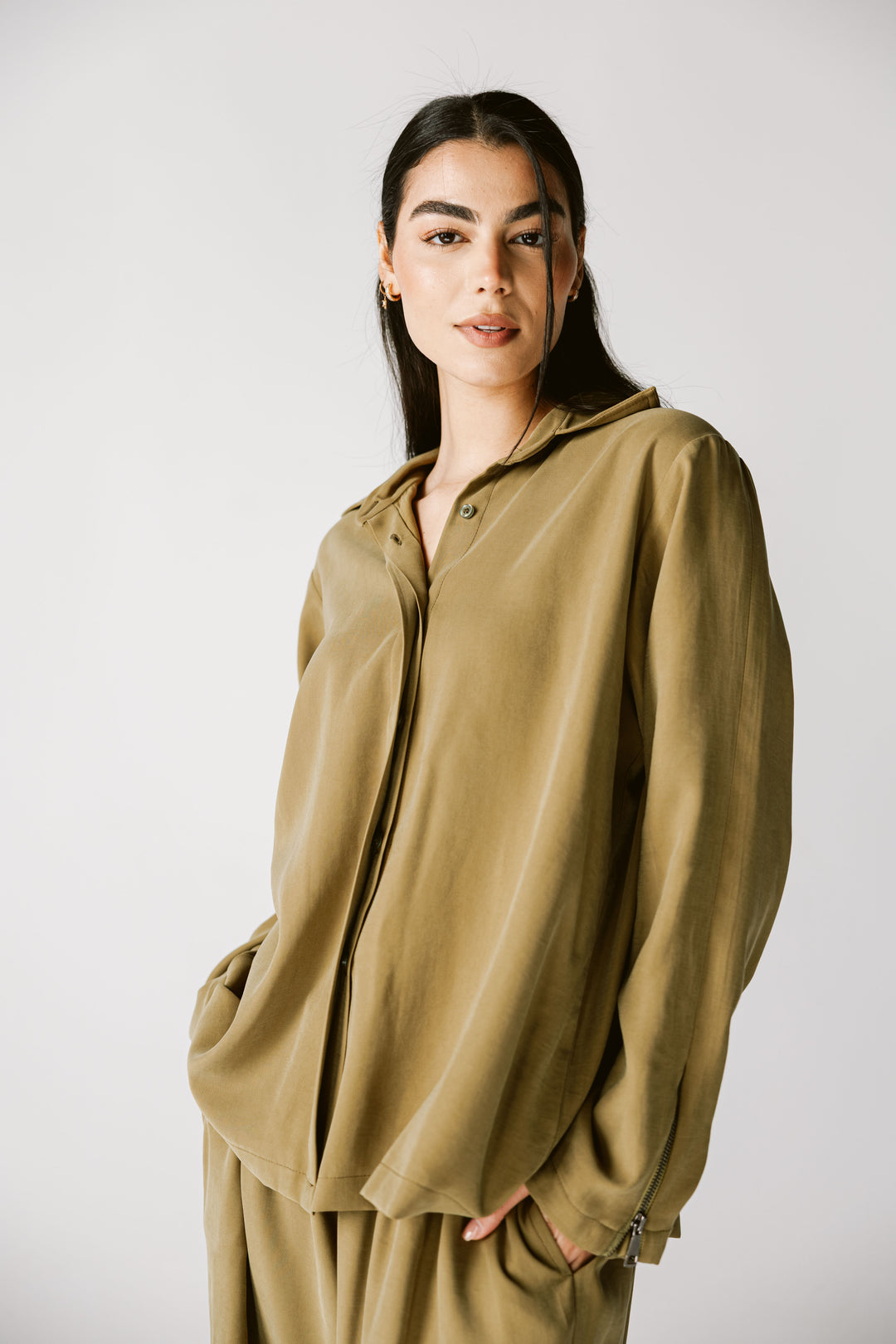 Back Zip Set In Khaki Olive