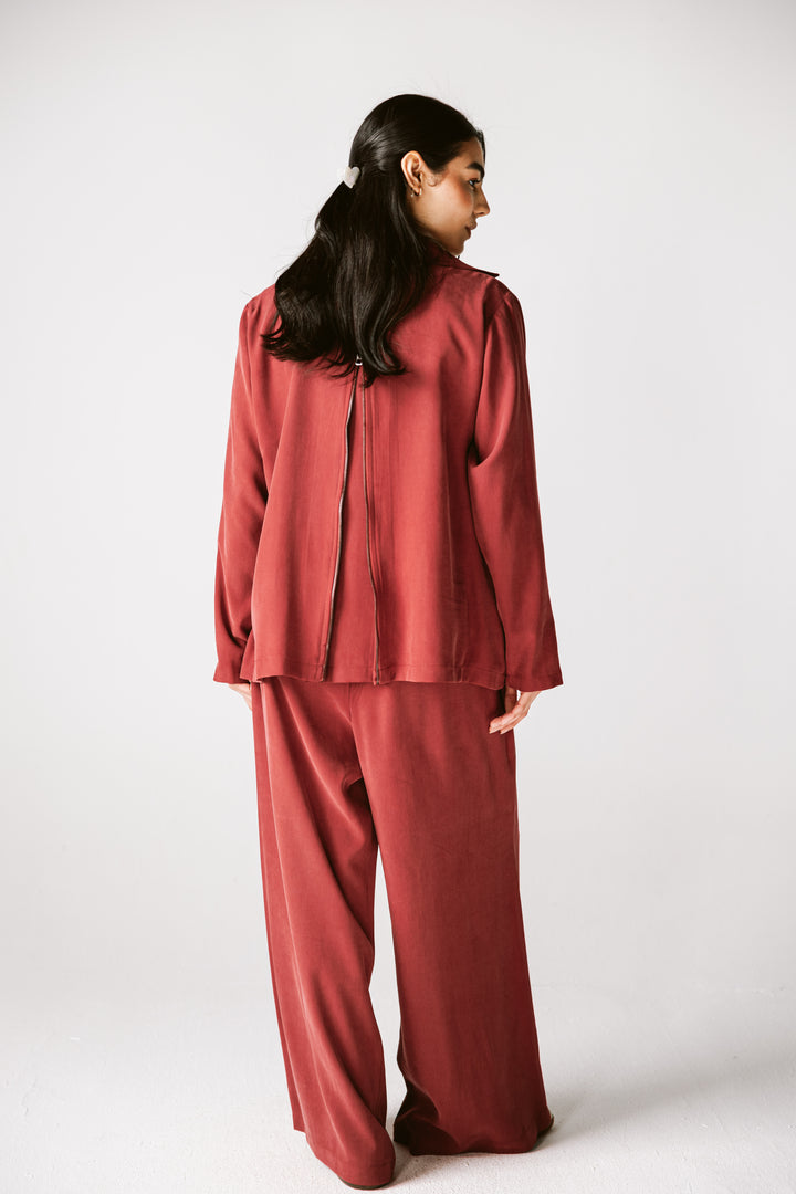 Back Zip Set In Burgundy
