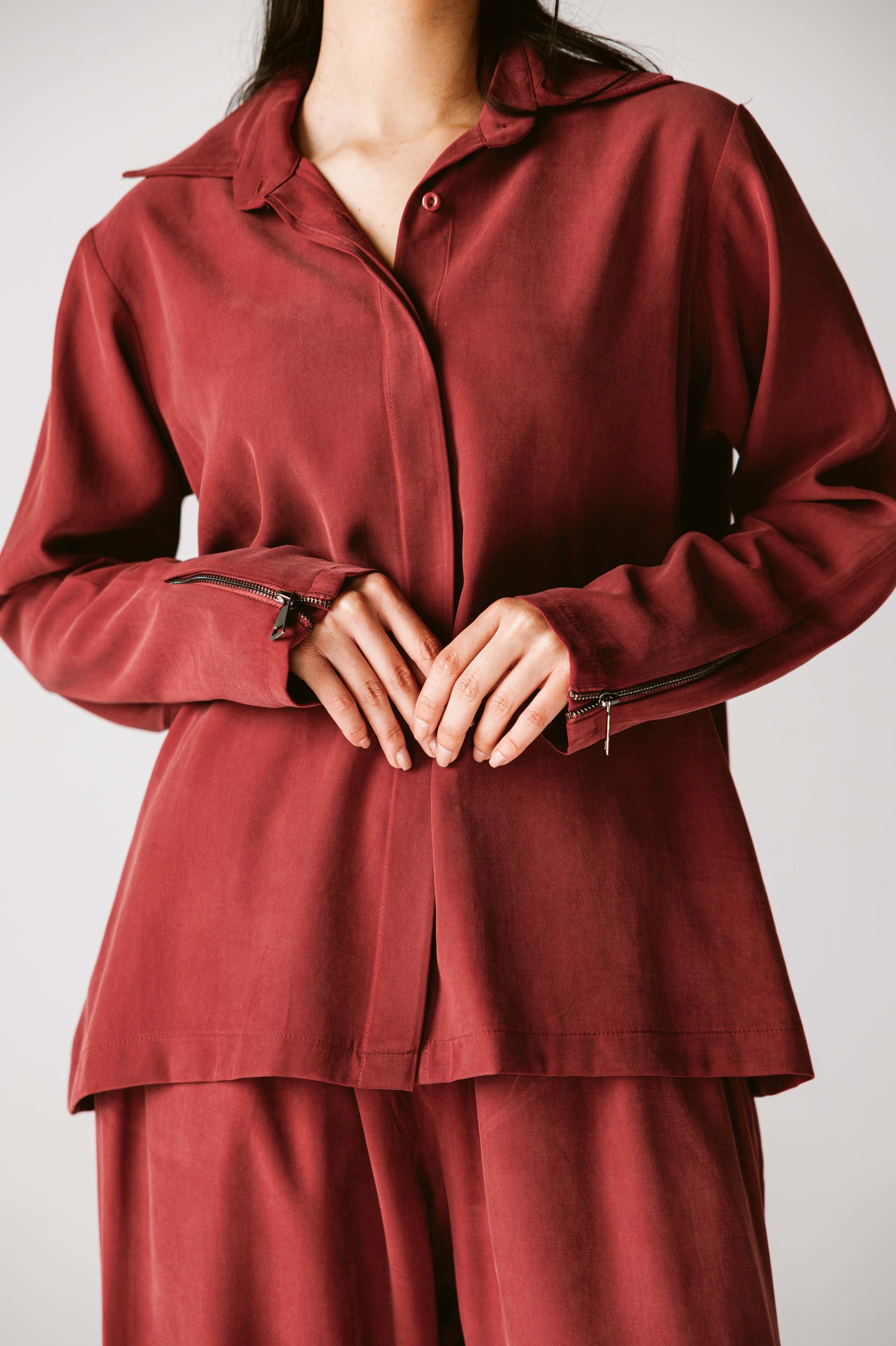 Back Zip Set In Burgundy