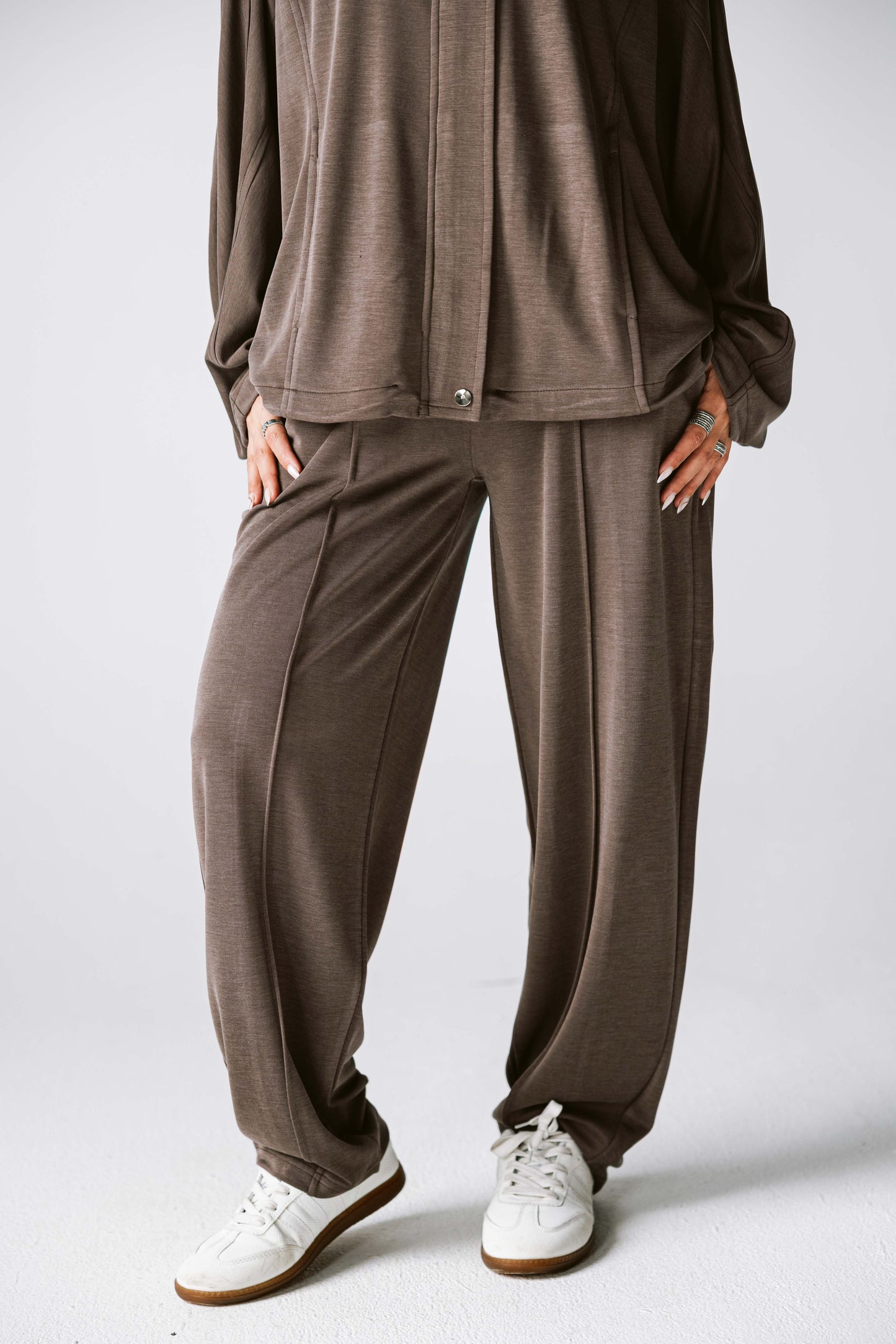 Essential Cotton set In Brown